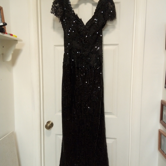 Vintage circa 1970’s 🖤 Beautifully sequined 👗black sequins & lace (size 4 ) - Picture 6 of 7